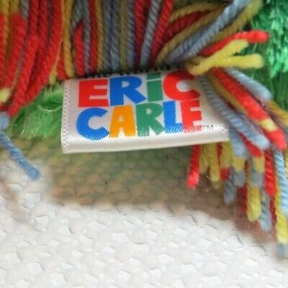 The World of Eric Carle Travel Neck Support Pillow Very Hungry Caterpillar - Picture 7 of 8